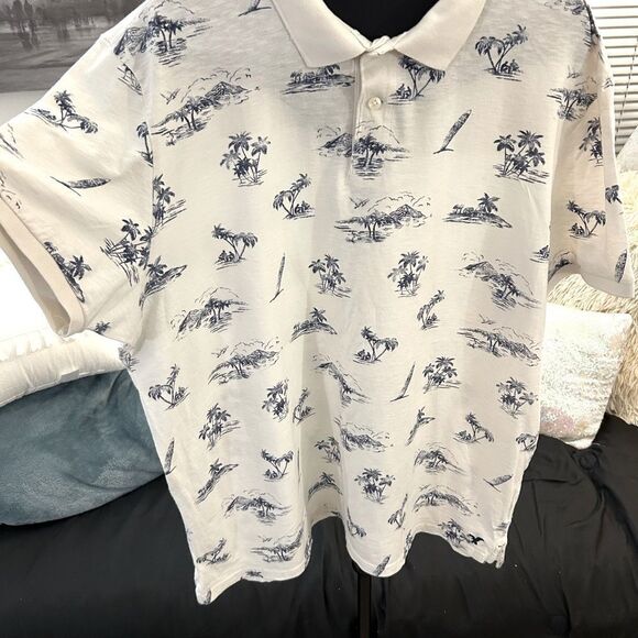 New! American Eagle palm tree Soft Polo
Tee - Picture 2 of 5